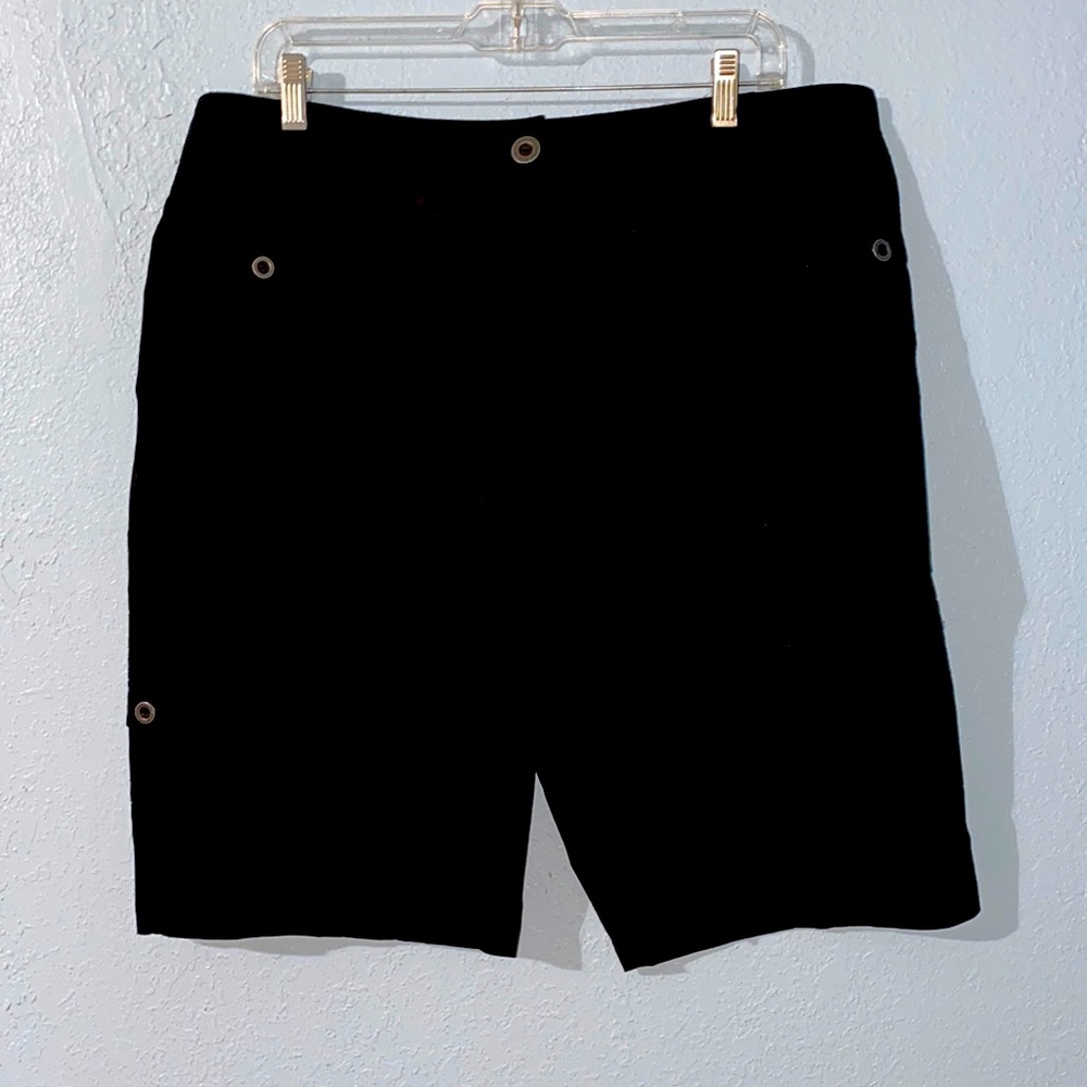 ⭐️ 3 for$25- AB Studio Women’s walking Shorts Black Stretch 14